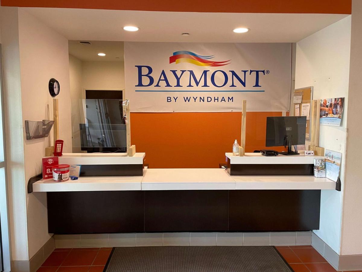 فندق Baymont By Wyndham ويليستون المظهر الخارجي الصورة